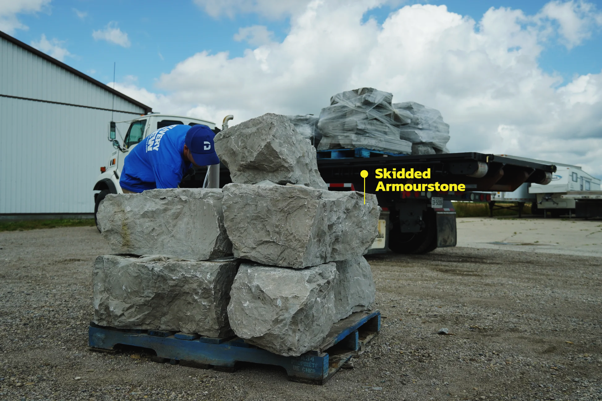 ホ*リ様 Stone  FORMULA STEEL 1995AW Skidded Armourstone - Kawartha Grey – Bolder Supply