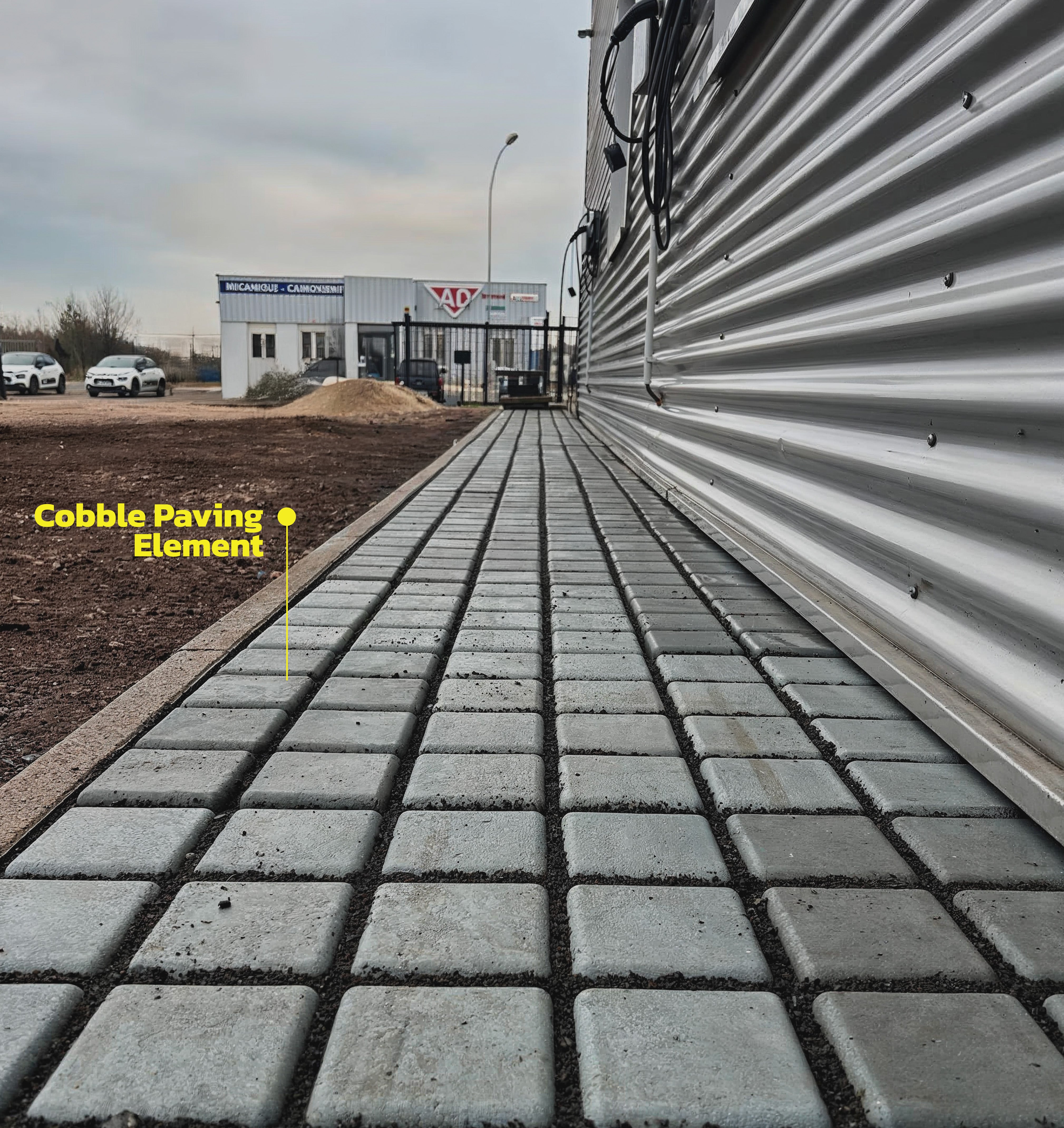 Cobble Paving Element