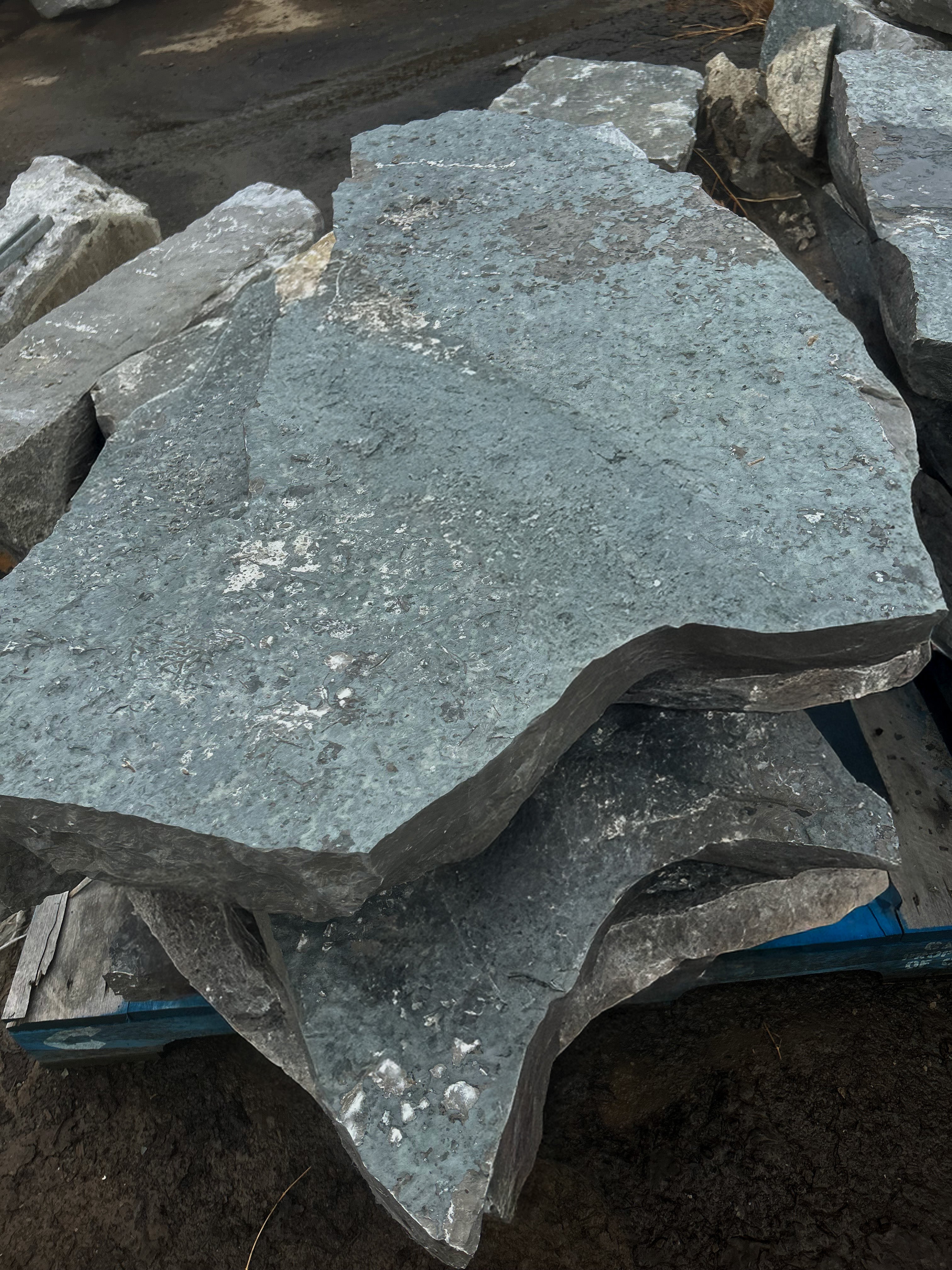 Natural Flagstone - Kawartha Grey