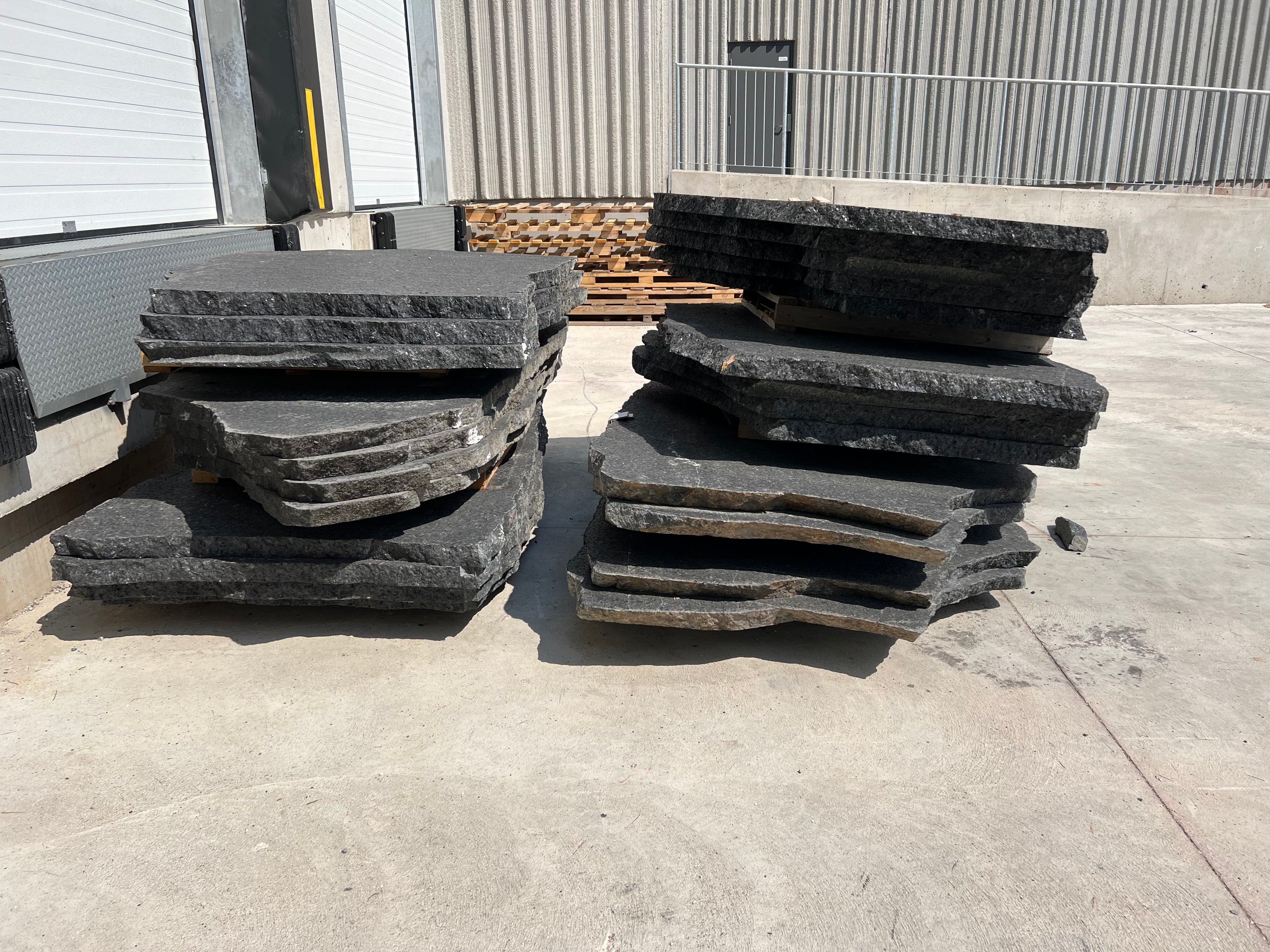 Natural Flagstone - Dana Black Granite
