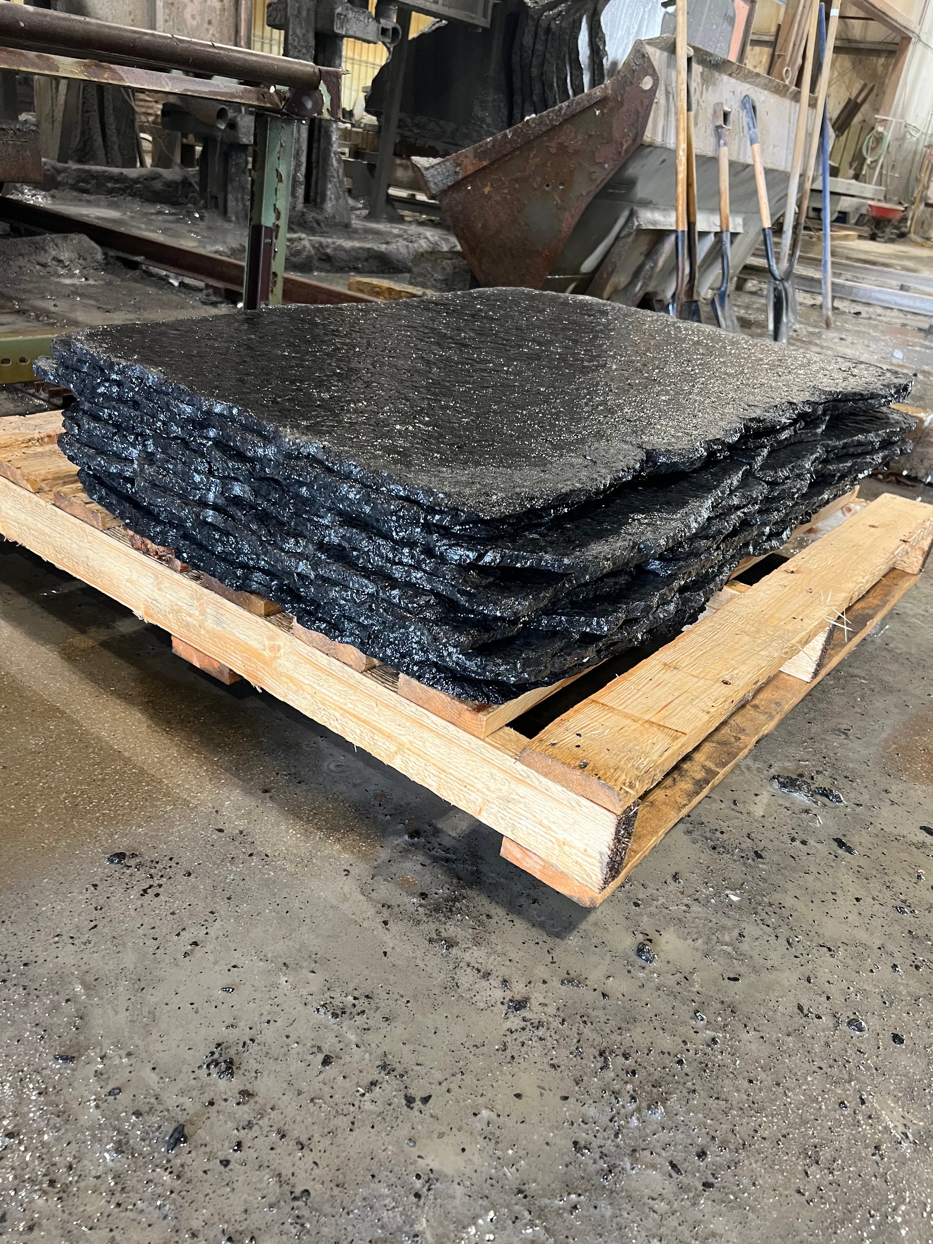 Natural Flagstone - Dana Black Granite