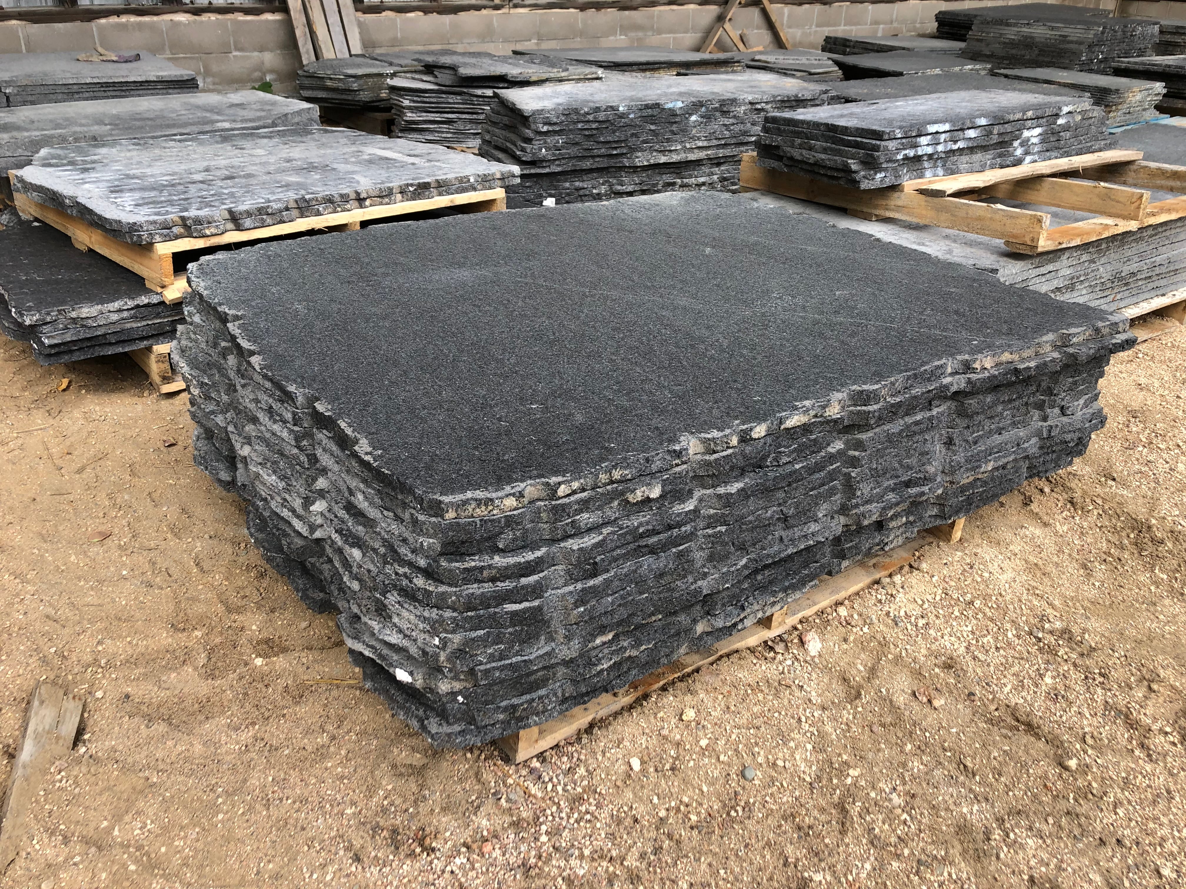 Natural Flagstone - Dana Black Granite