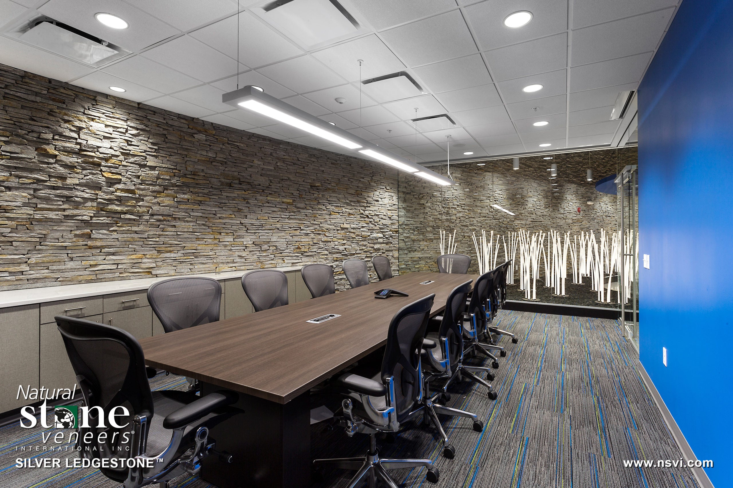 SILVER LEDGESTONE - Panels
